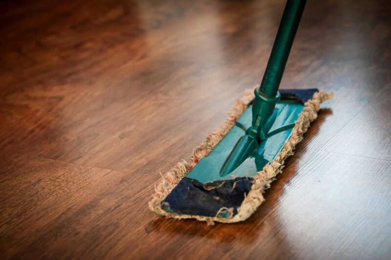 Smart Budgeting Tips for Commercial Office Cleaning