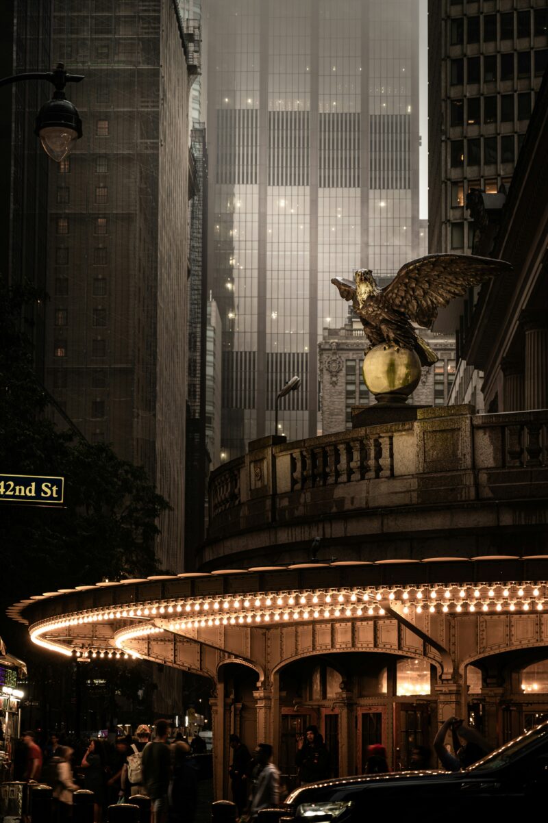 Midtown East Office Cleaning (10017) – Grand Central & Corporate HQ Sanitization